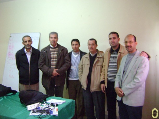 صورة للزميل رشيد الغريفي مع بعض من أعضاء مكتب جمعية البحث والتكوين بوزان