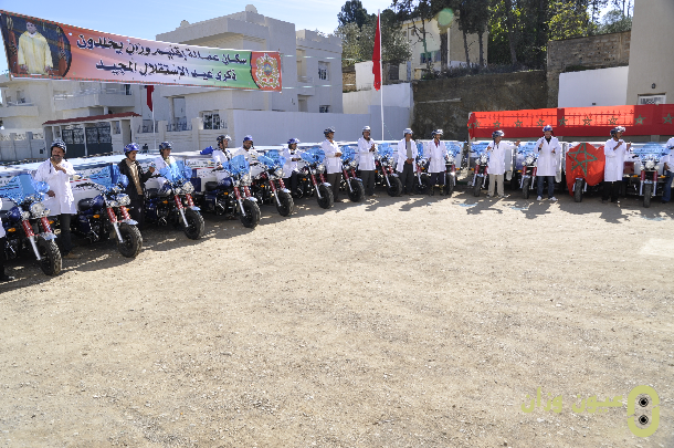 الدرجات النارية دراجة الثلاثية العجلات مخصصة لبيع السمك التي استفادت منها تعاونيات باقليم وزان