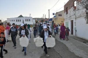 جمعية الاقتصاد الأخضر من أجل البيئة والعدالة المناخية بوزان تواصل حملتها بأحياء وزان